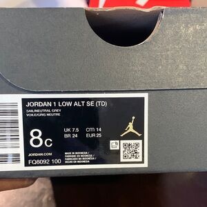 Jordan 1 Low Alt SE (TD) in Sail and Neutral Gray